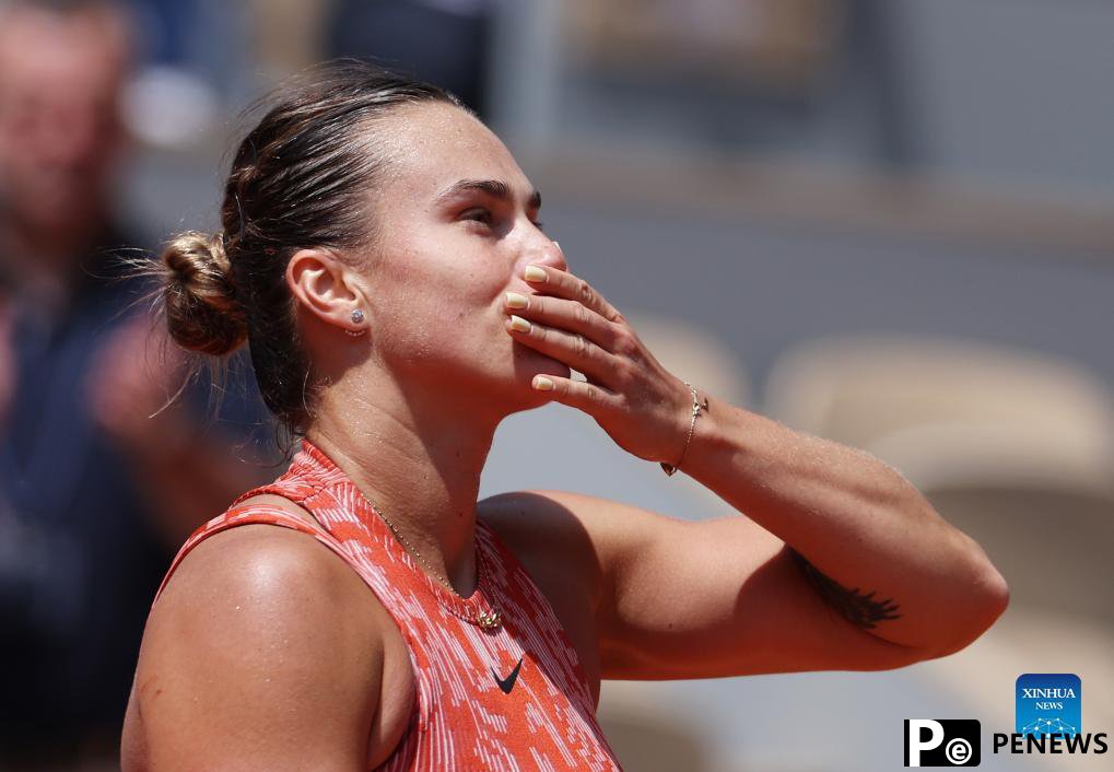 Sabalenka, Rybakina breeze into quarterfinals at French Open