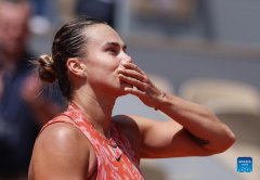 Sabalenka, Rybakina breeze into quarterfinals at French Open