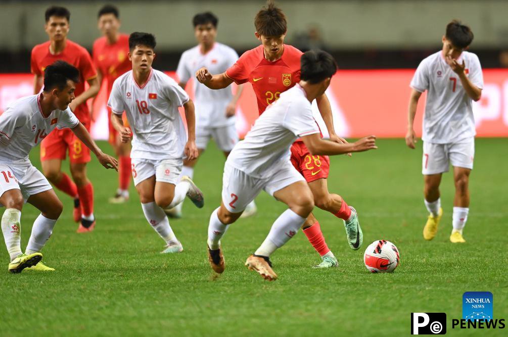 China edge Vietnam in Huashan Cup opener