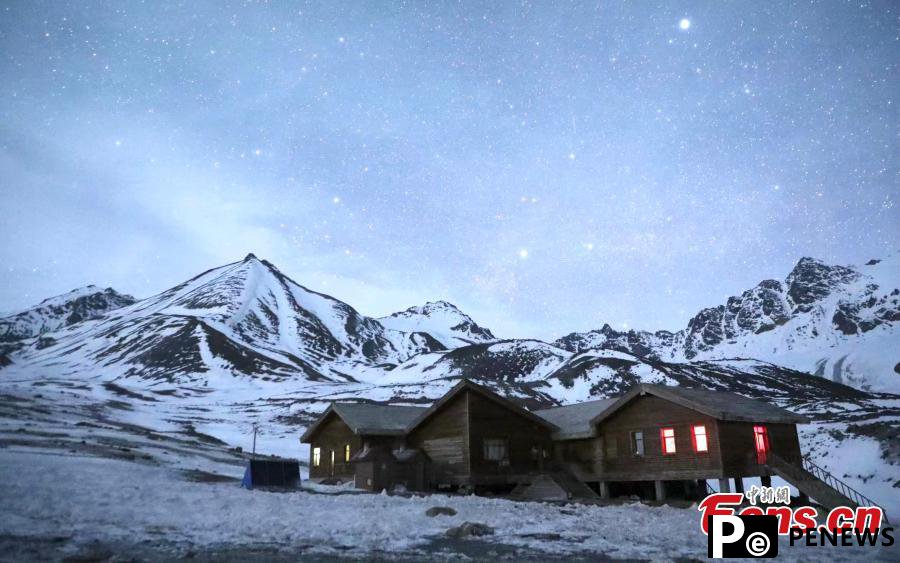 Magnificent scenery of Gangshika snow peak in Qinghai