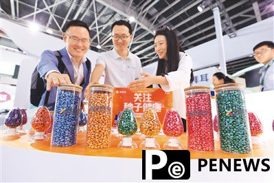 Space-bred seeds enter Chinese people