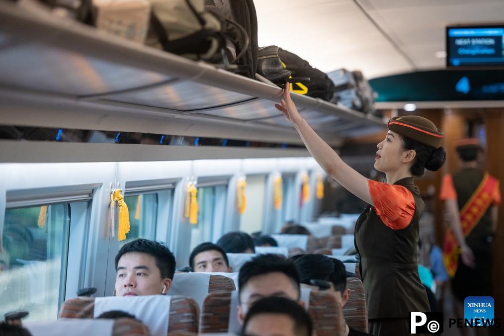 Fuxing bullet trains on Wuhan-Guangzhou section start operating