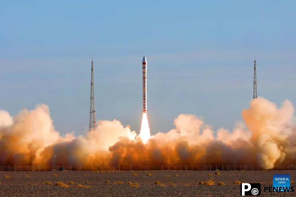 Chinese rocket launches 5 satellites into space