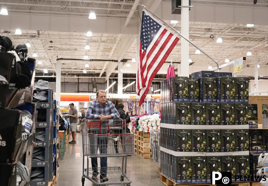 U.S. Fed holds rates in place, predicts one cut this year