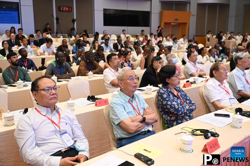 Seminar on development of Juncao industry held in Fujian