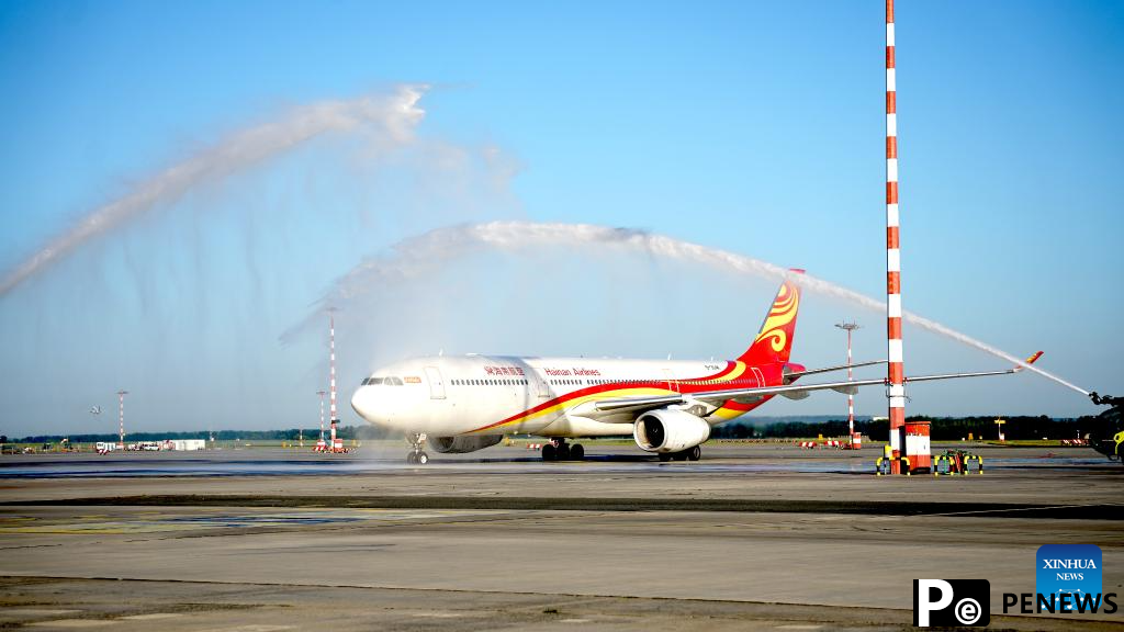 Direct flights resume between Beijing, Prague