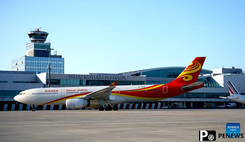 Direct flights resume between Beijing, Prague