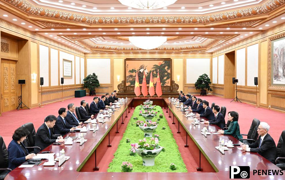 Xi meets Vietnamese PM