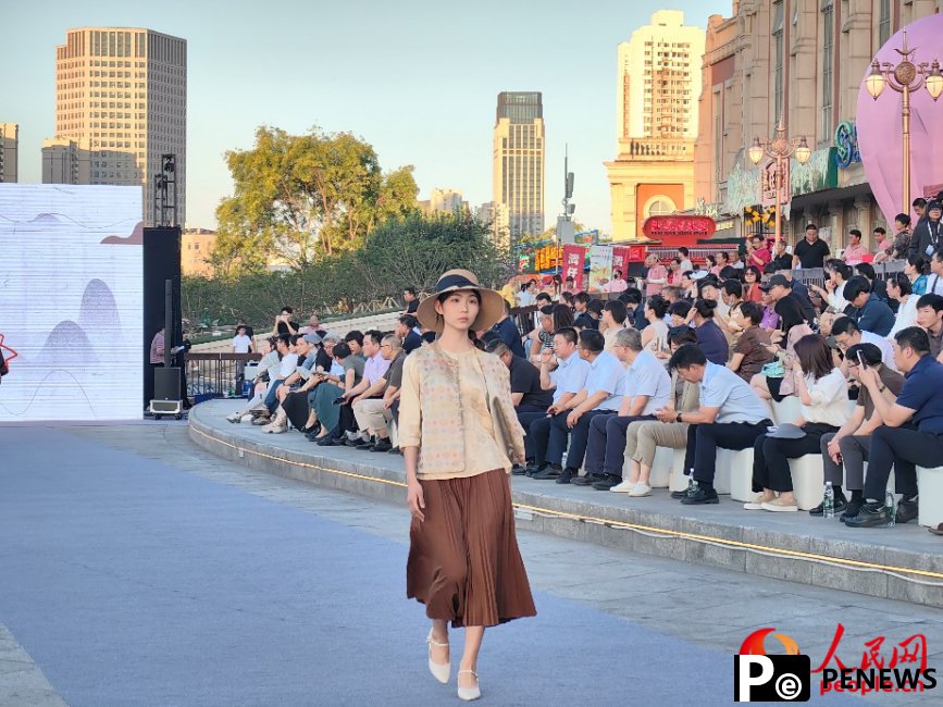 Booming tourism ignites summer nights in N China’s Tianjin