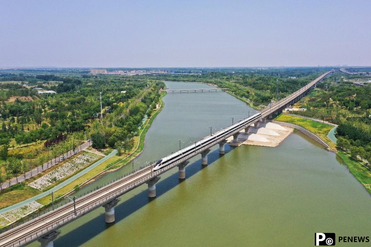 China sets exemplary model for world in high-speed rail technologies