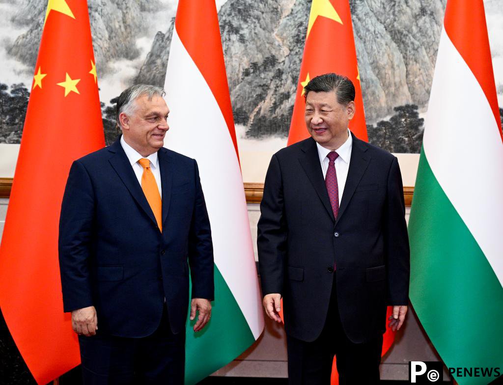 Xi meets Hungarian prime minister, exchanging views on ties, Ukraine crisis