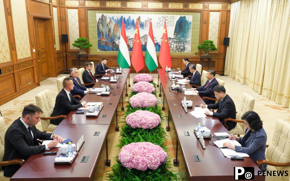 Xi meets Hungarian prime minister, exchanging views on ties, Ukraine crisis