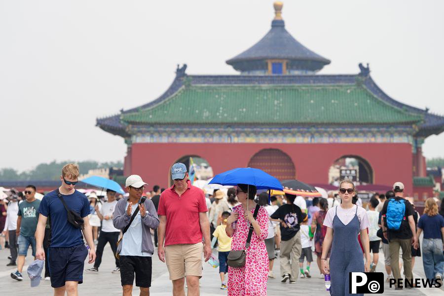 China sees surge of foreign travelers following transit visa-free policies