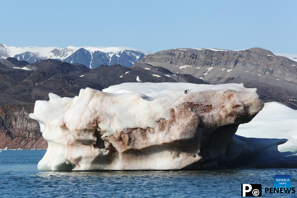 Scientists of Chinese Arctic expedition team conduct research in Norway