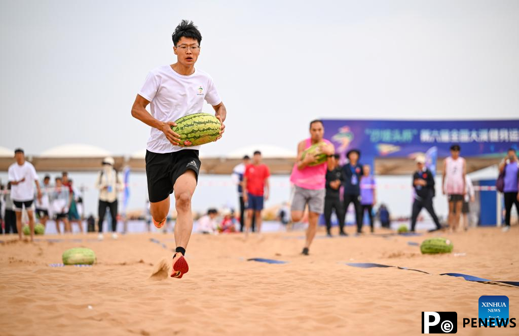 Desert fun games held at Shapotou scenic spot in NW China