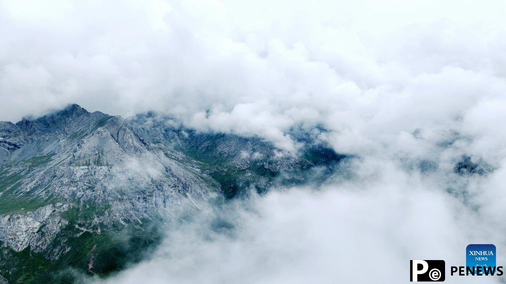 Scenery of Guanggai Mountain in NW China