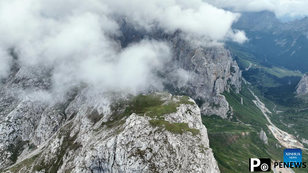 Scenery of Guanggai Mountain in NW China