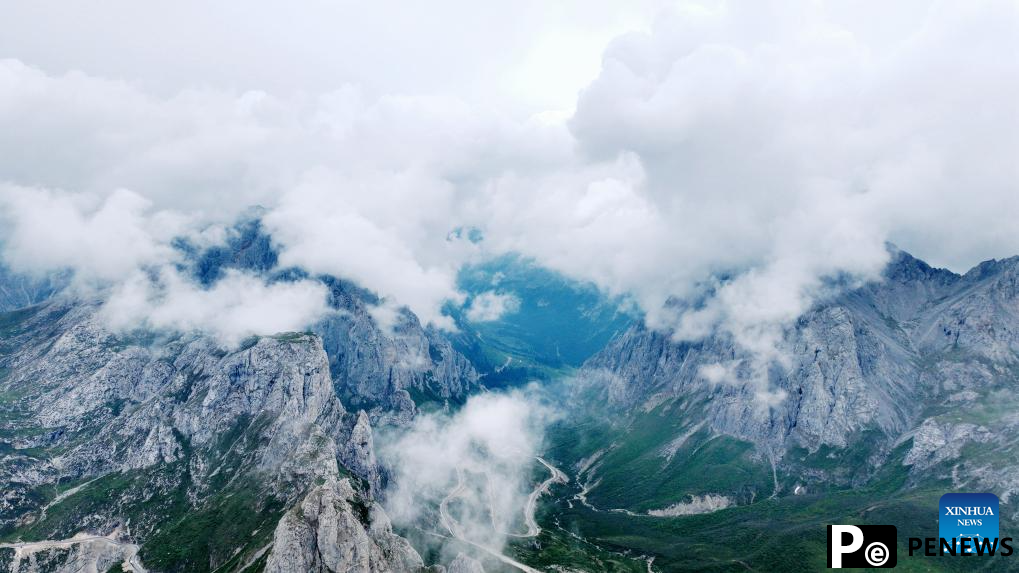 Scenery of Guanggai Mountain in NW China