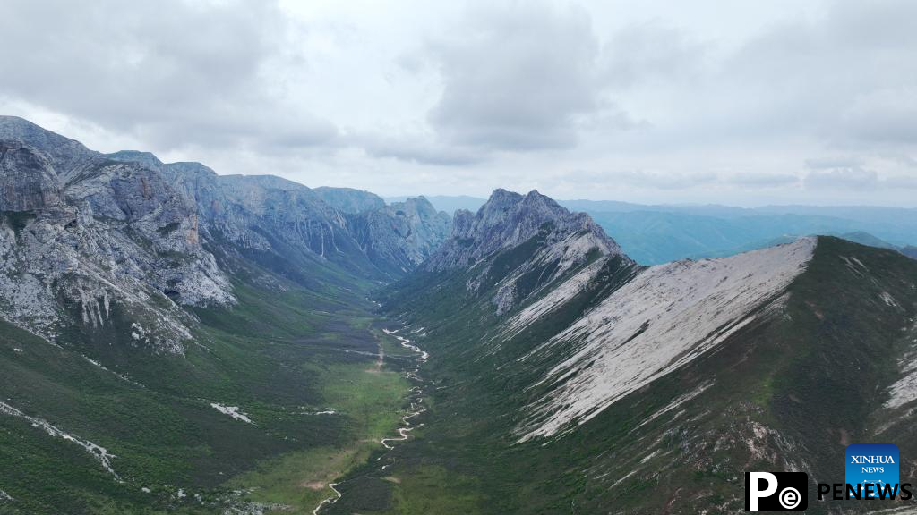 Scenery of Guanggai Mountain in NW China