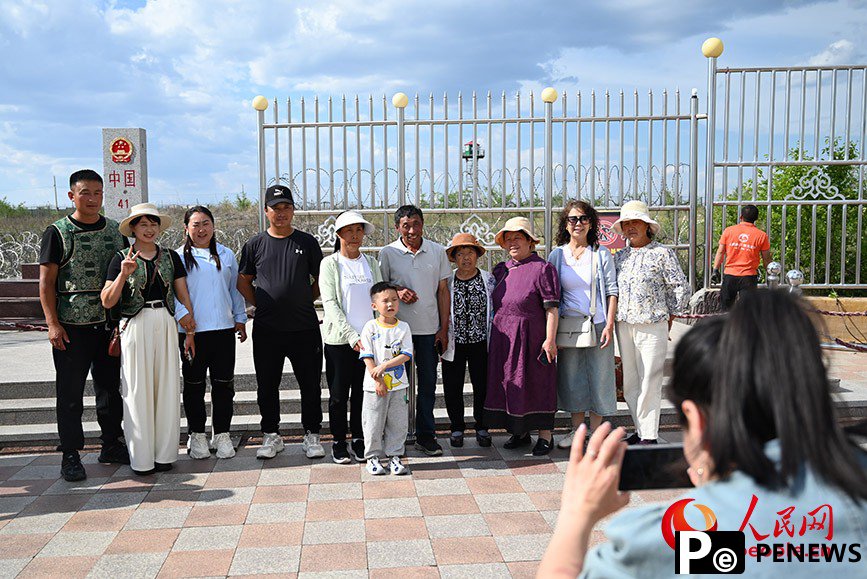 Wonderland in China’s border city sees surging tourists