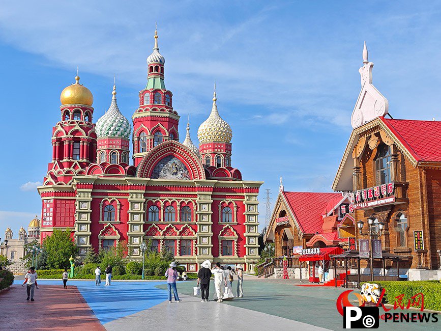 Wonderland in China’s border city sees surging tourists