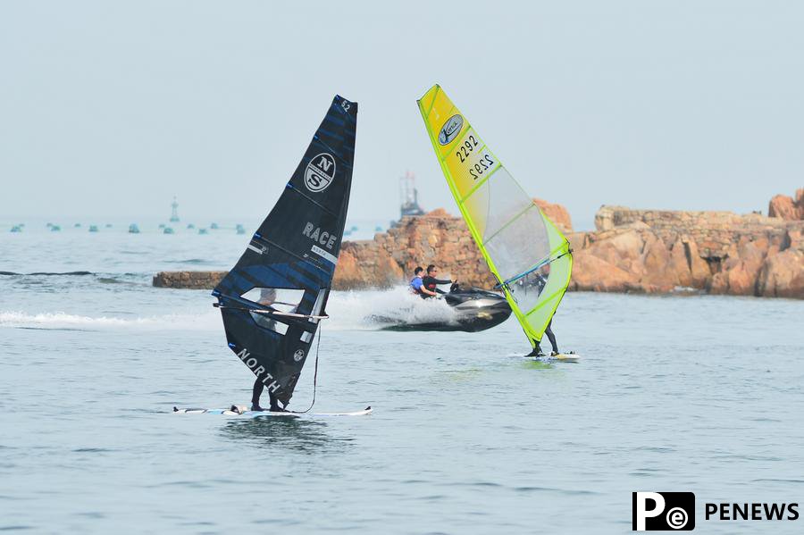 Tourism in Qingdao heats up in hot summer days