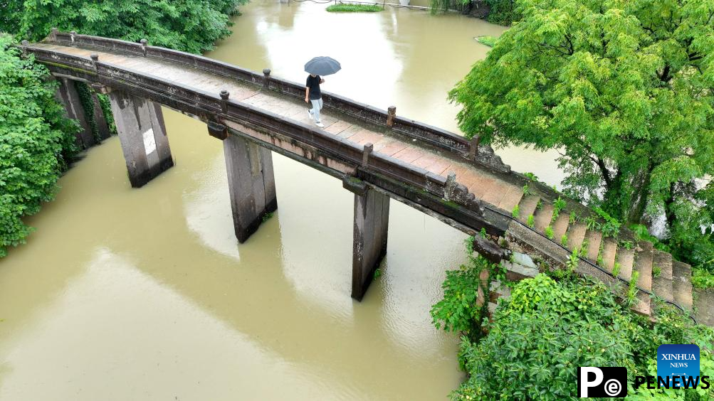 Ancient stone bridges under well protection in east China