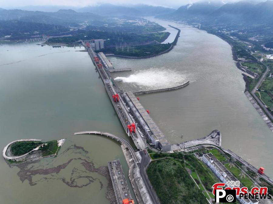 Three Gorges Dam in Hubei discharges floodwater