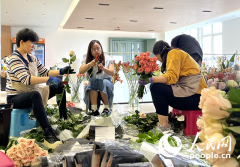Company cultivates flourishing flower business in SW China's Yunnan
