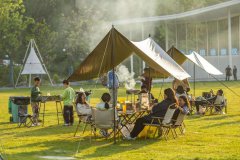 Camping craze sparks new dining trends in China