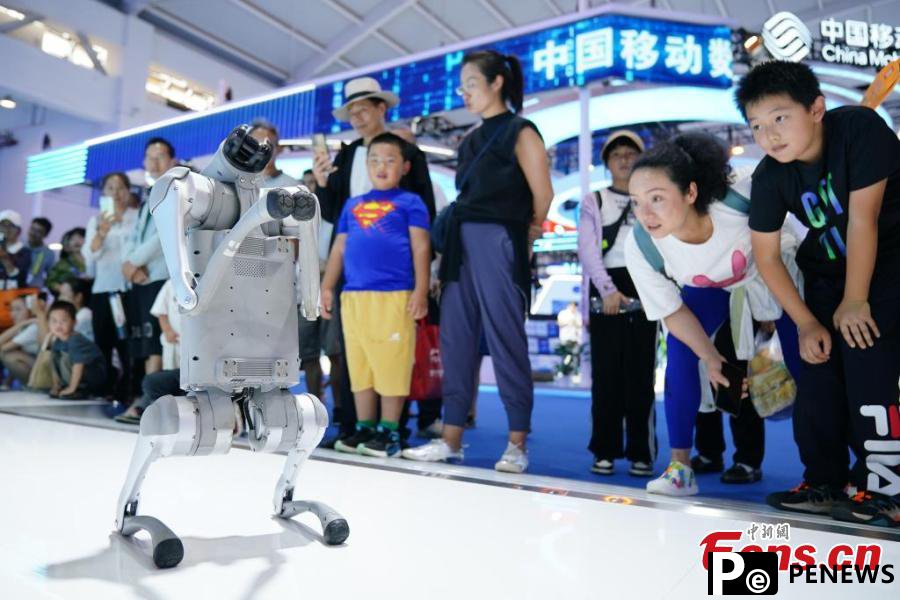 tech products attract visitors to 8th China