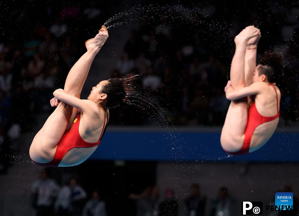 Chinese divers Chen Yiwen and Chang Yani win women