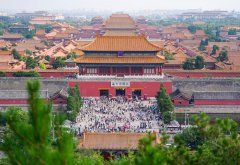 China revs up hospitality, boosts services to ride 