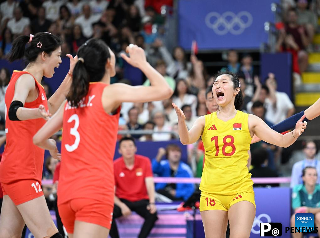 China ease past France to reach women