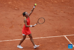 China's Zheng creates history to reach women's tennis final