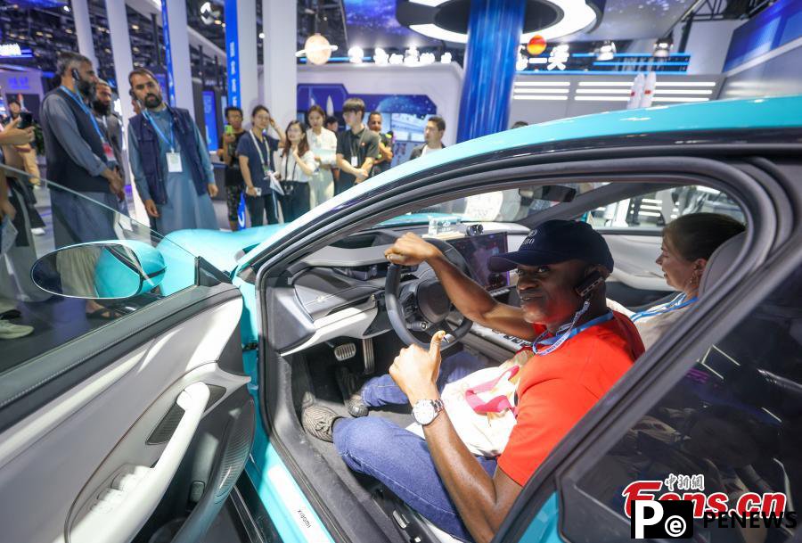 26th China Beijing International High-tech Expo draws visitors
