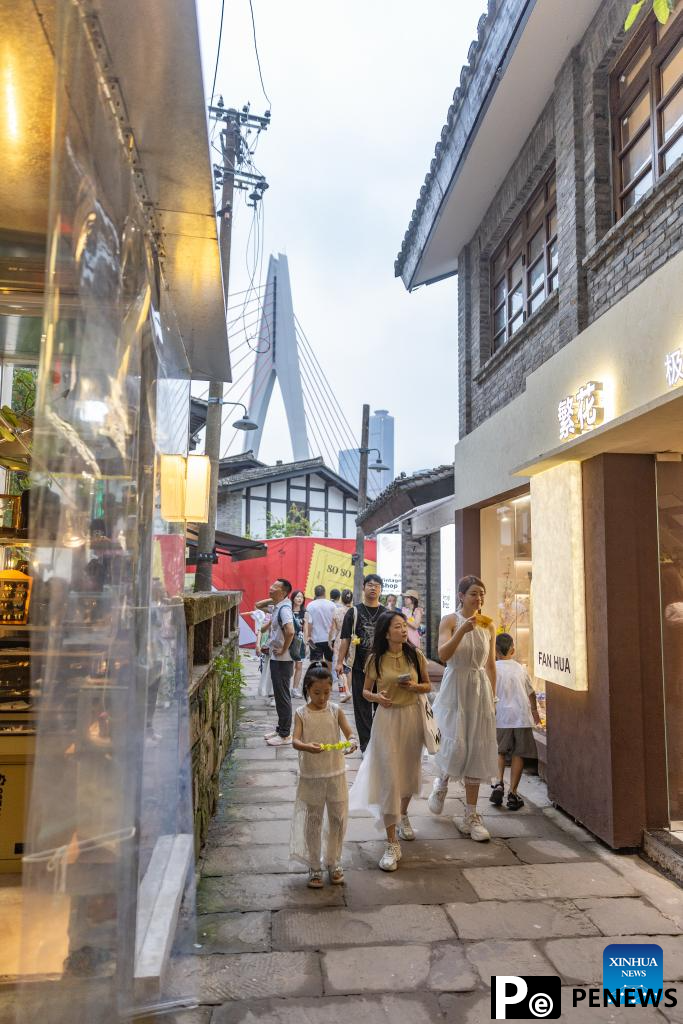 Urban renewal injects new vigor into old street in Chongqing