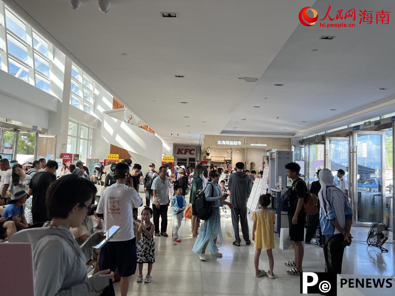 Yacht tourism thrives in Sanya, S China