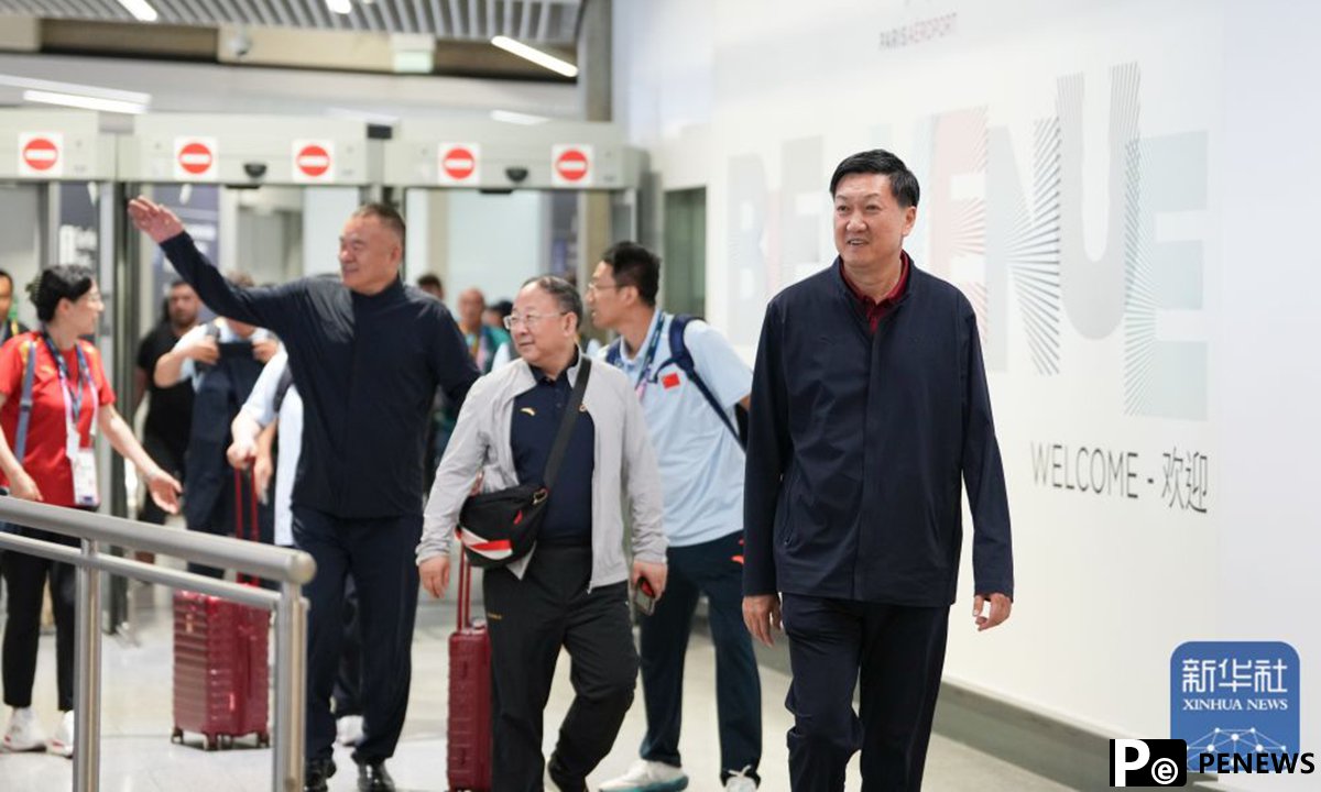 Team China warmly welcomed in Paris