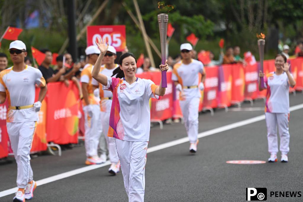 Why Ma Long, Feng Yu chosen as Chinese flag