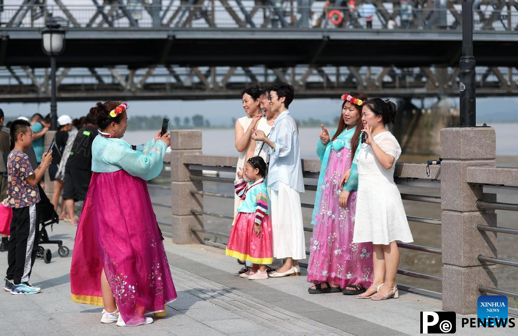 Tourism service resumes in Dandong, China