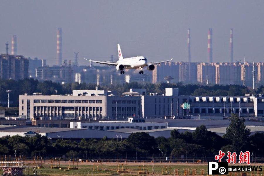 grown C919 aircraft delivered to China Eastern Airlines