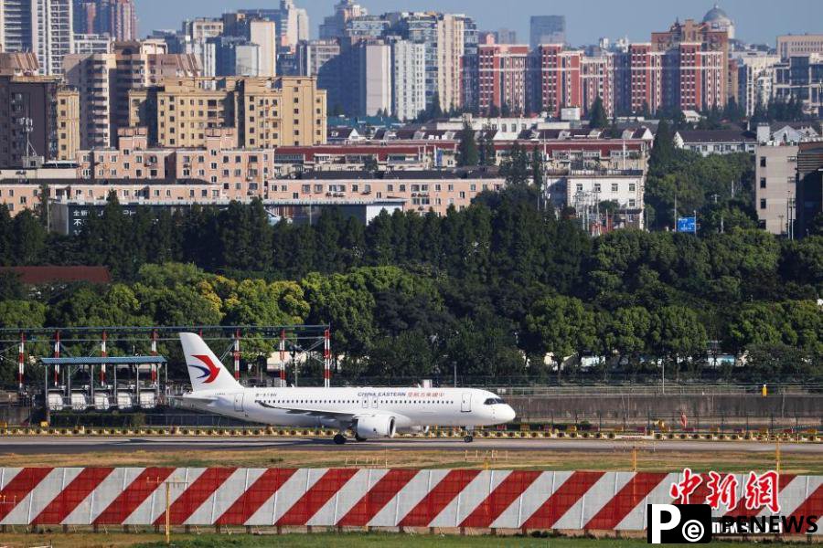 grown C919 aircraft delivered to China Eastern Airlines