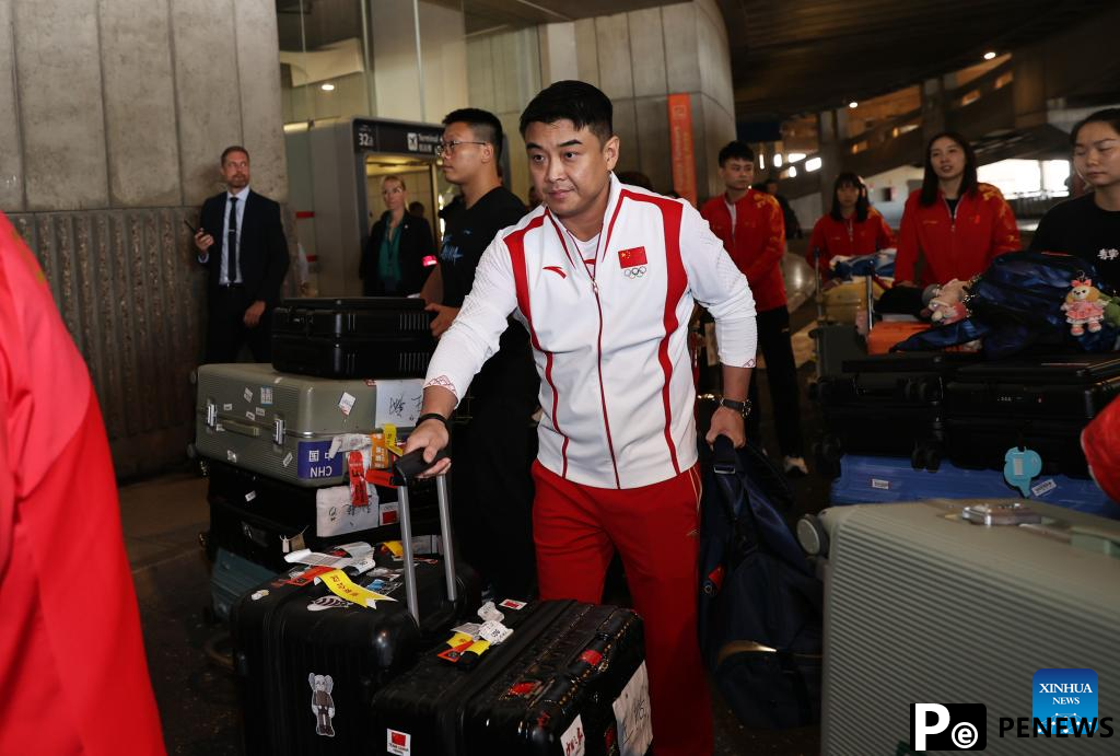 Chinese table tennis team arrives at Roissy-Charles de Gaulle Airport near Paris, France