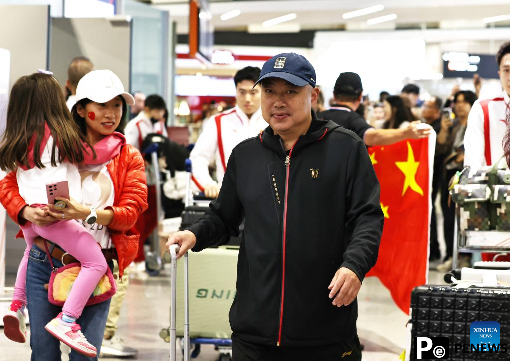 Chinese table tennis team arrives at Roissy-Charles de Gaulle Airport near Paris, France