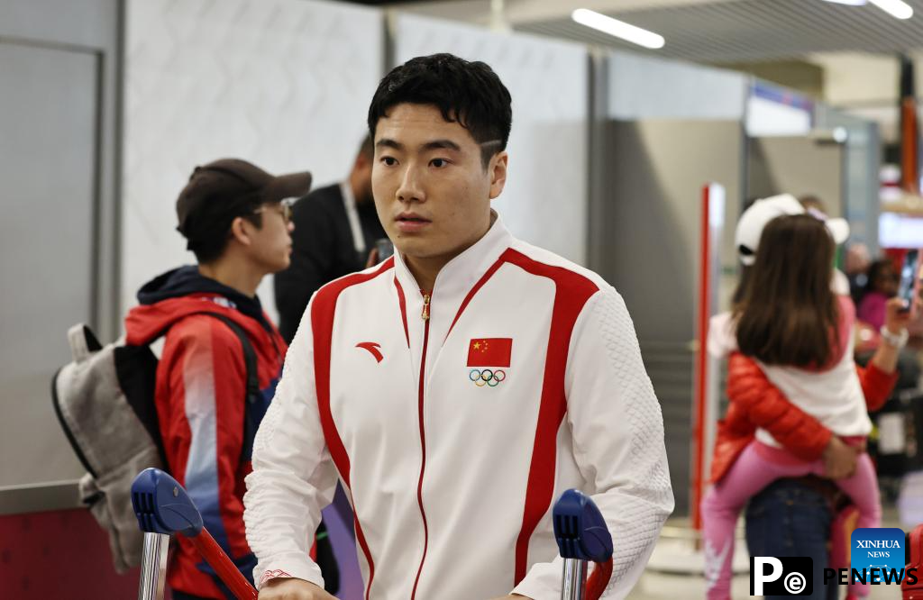 Chinese table tennis team arrives at Roissy-Charles de Gaulle Airport near Paris, France