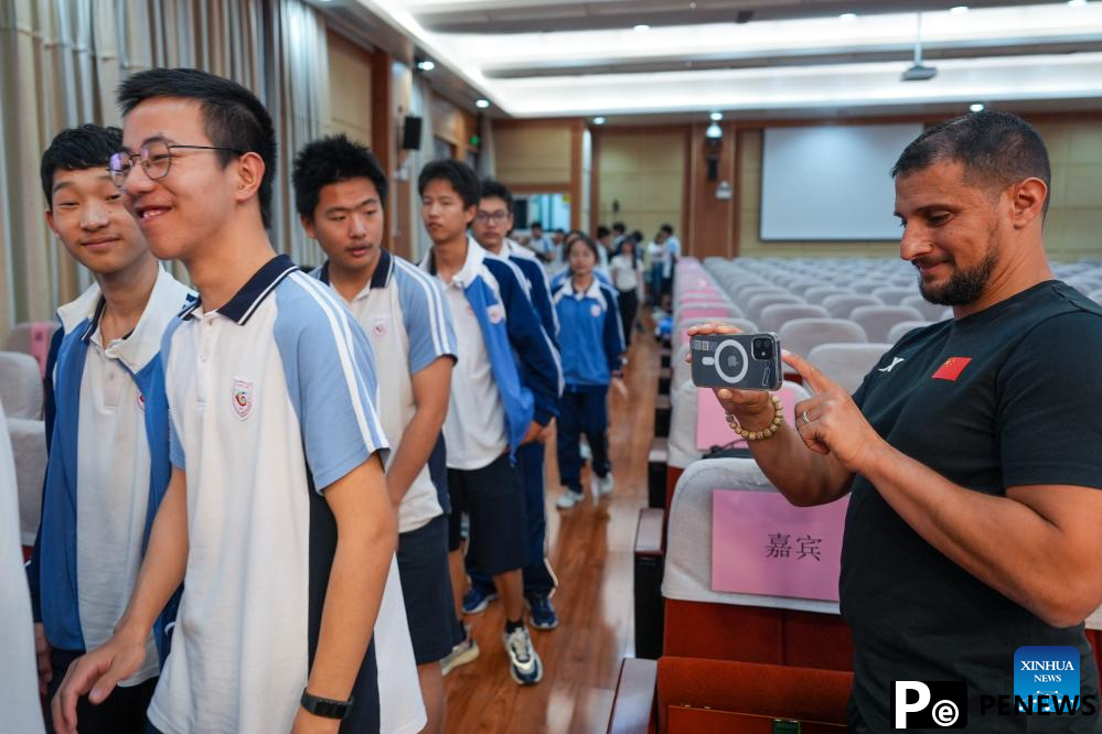 Pic story: French coach leads Chinese breakdancers to Olympic stage