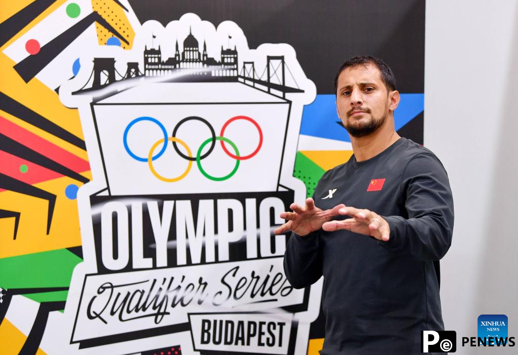 Pic story: French coach leads Chinese breakdancers to Olympic stage