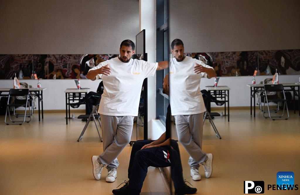 Pic story: French coach leads Chinese breakdancers to Olympic stage