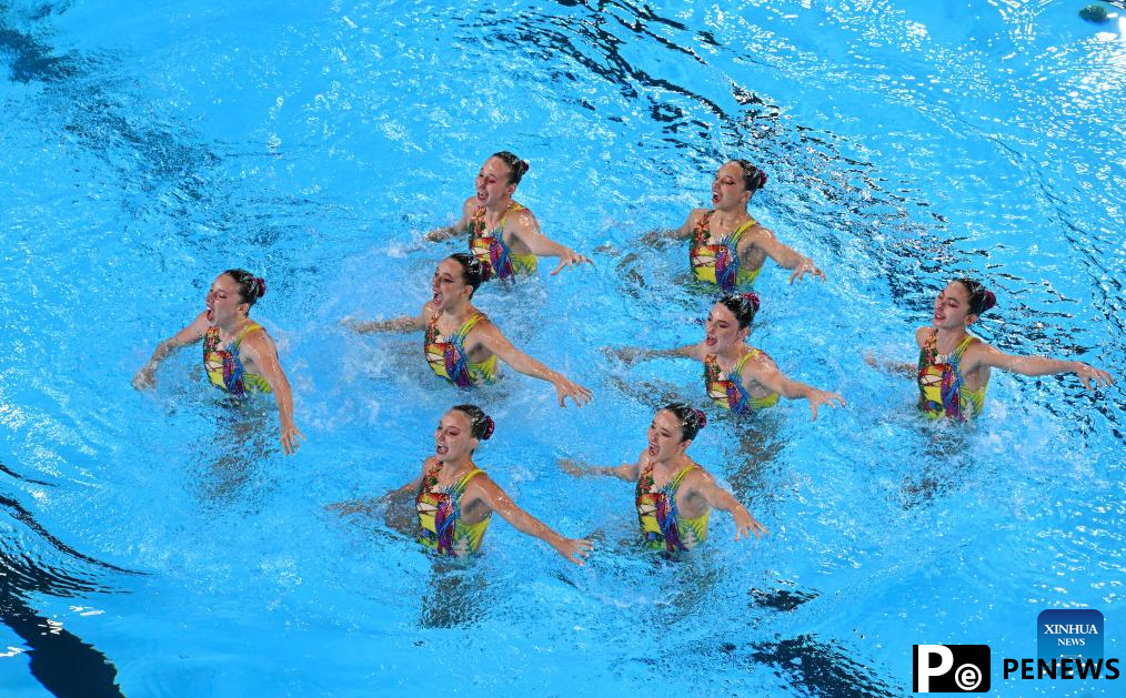 China leads team acrobatic as artistic swimming starts